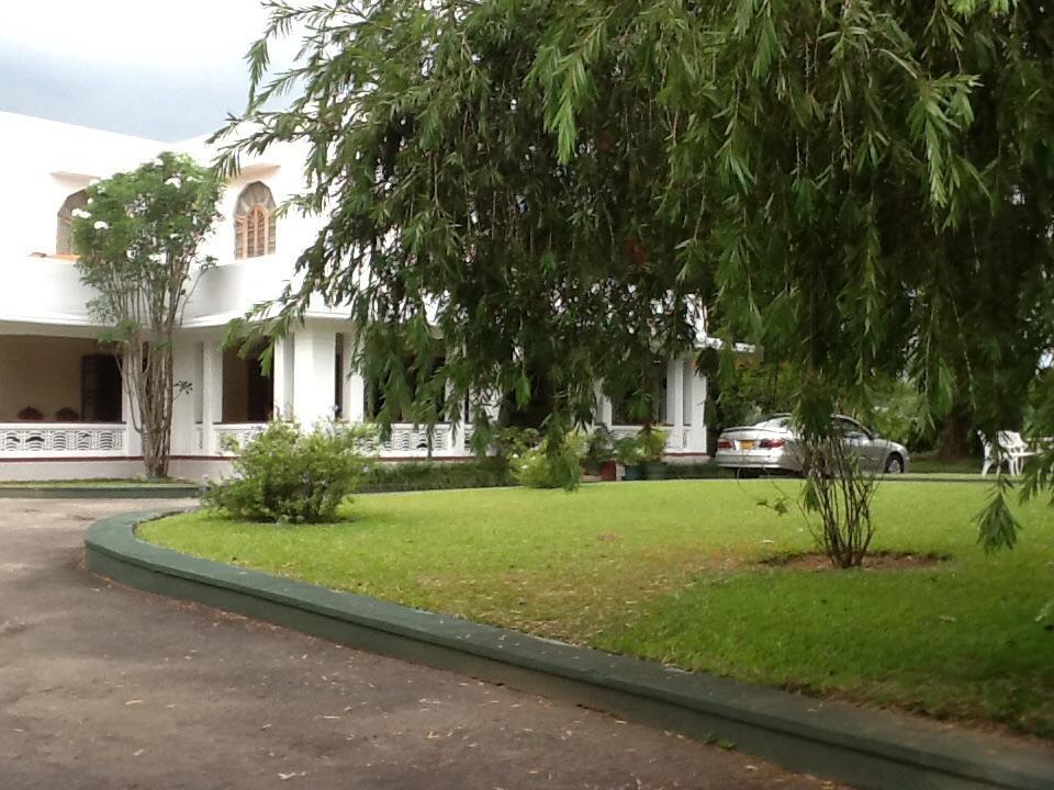 Margaret Villa Gelioya Exterior photo